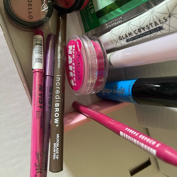 Vegan friendly beauty bundle - BRAND NEW! - Picture 3 of 4